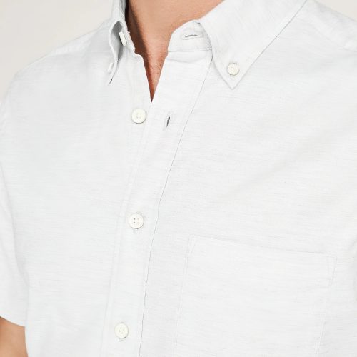 Faherty mens ss stretch oxford shirt white 1 detail 2 2000x aa05b8a6 0793 4b21 a95a f72488279575