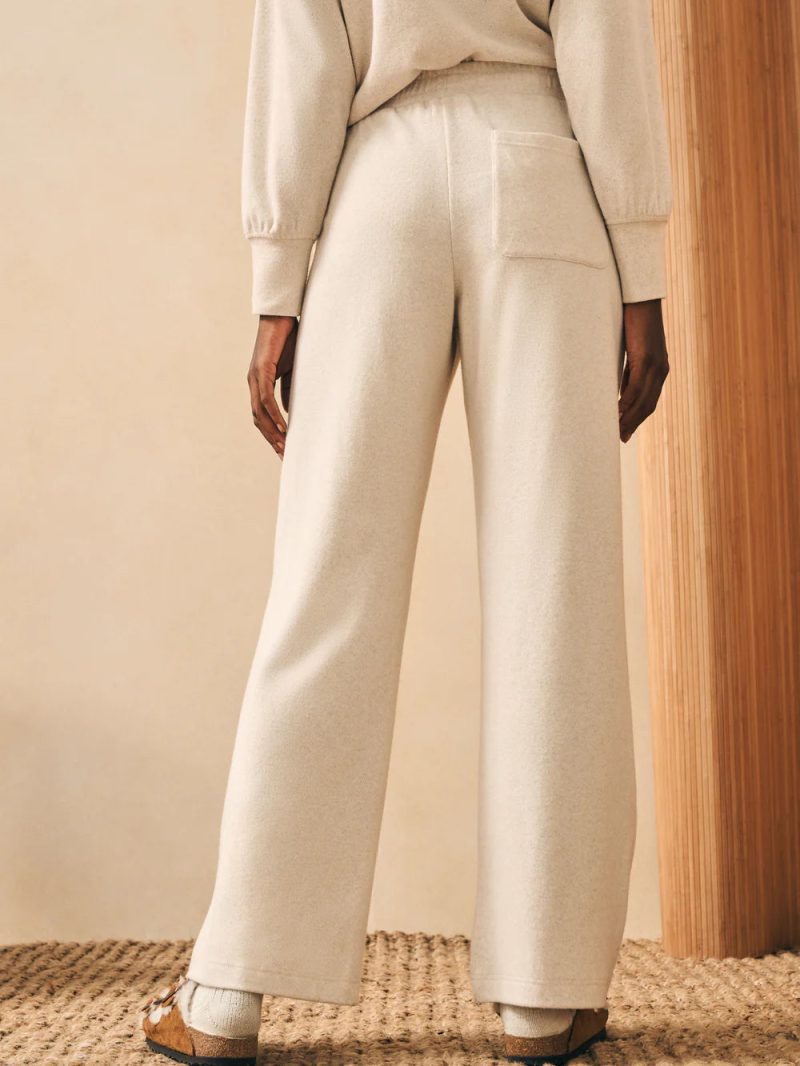 HOL23 faherty womens WBH2305 OFW LEGEND LOUNGE WIDE LEG PANT OFF WHITE 072 1000x 8efd5a6a 007c 4fc1 b9f2 dce5b9f242e4