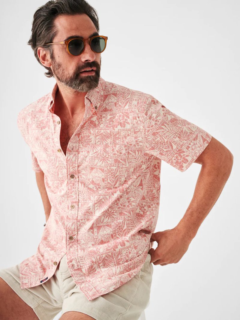 SP23 faherty mens MWS2306 CTP SS STRETCH PLAYA SHIRT CORAL TILE PRINT crop 2 1000x 59a30e00 7890 422c b5cb 44b8d21cd1a7