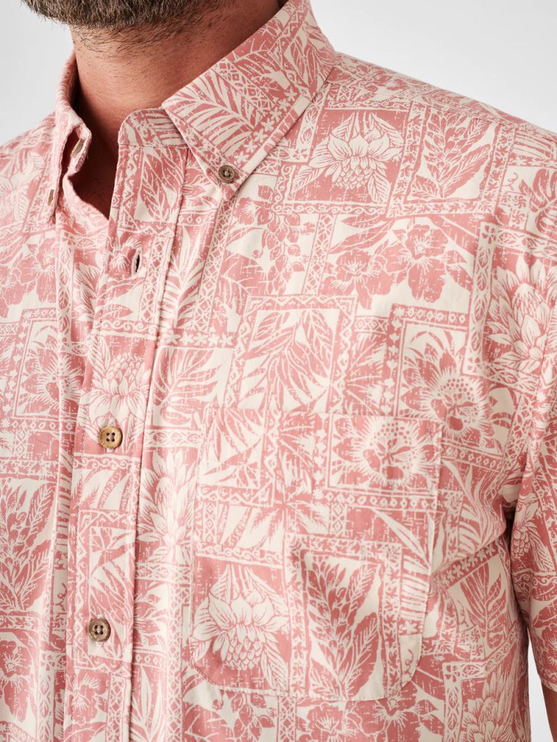 SP23 faherty mens MWS2306 CTP SS STRETCH PLAYA SHIRT CORAL TILE PRINT detail 2 1000x 7ce5006c 2e67 4b36 8371 2861f7b8671e