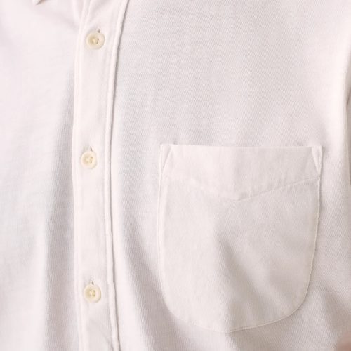 SP23 faherty mens MXS2310 WHT SS KNIT SEASONS SHIRT SINGLE PKT WHITE detail 1 1000x 8ed1e986 5dcc 4b48 91f5 a8fd4d1bb10d