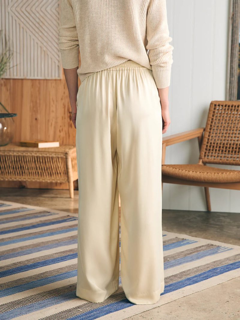 SP24 faherty WBS2410 PVY sandwashed silk gemma pant pearled ivory OM BACK CROP 1 1000x e1a39006 a7b0 4d18 883c 5d6dd3e3c1f6