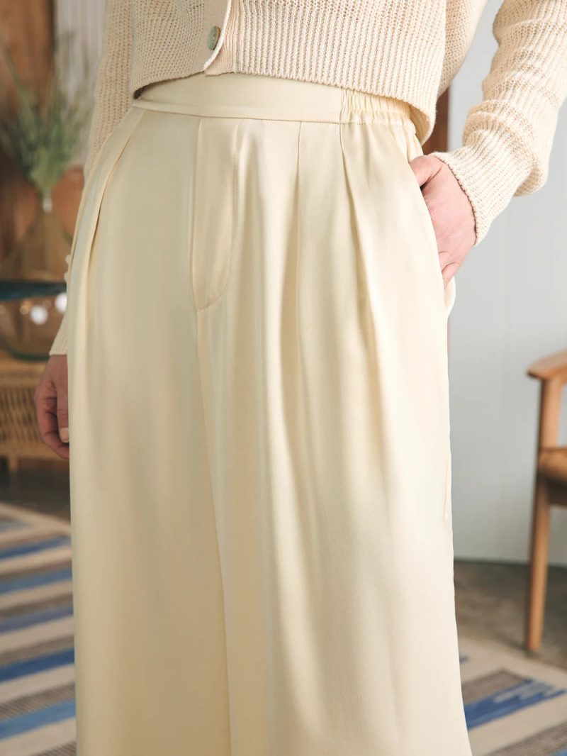 SP24 faherty WBS2410 PVY sandwashed silk gemma pant pearled ivory OM DETAIL1 1 1000x 422c627c a401 4342 9d0e 9643634db68f