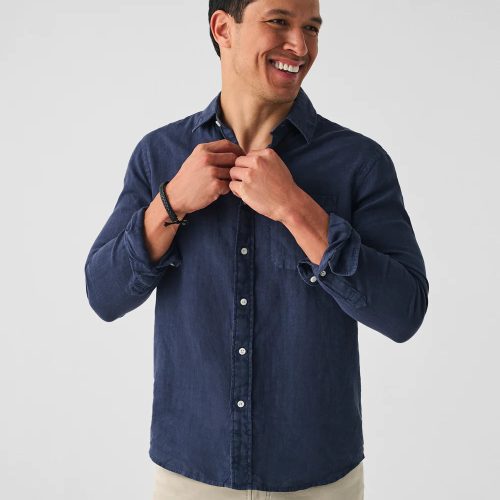 SU23 faherty mens MWU2332 RNY linen laguna shirt storm navy crop 1 1000x 02521c48 fbfc 4ff7 8205 80c568a1f765