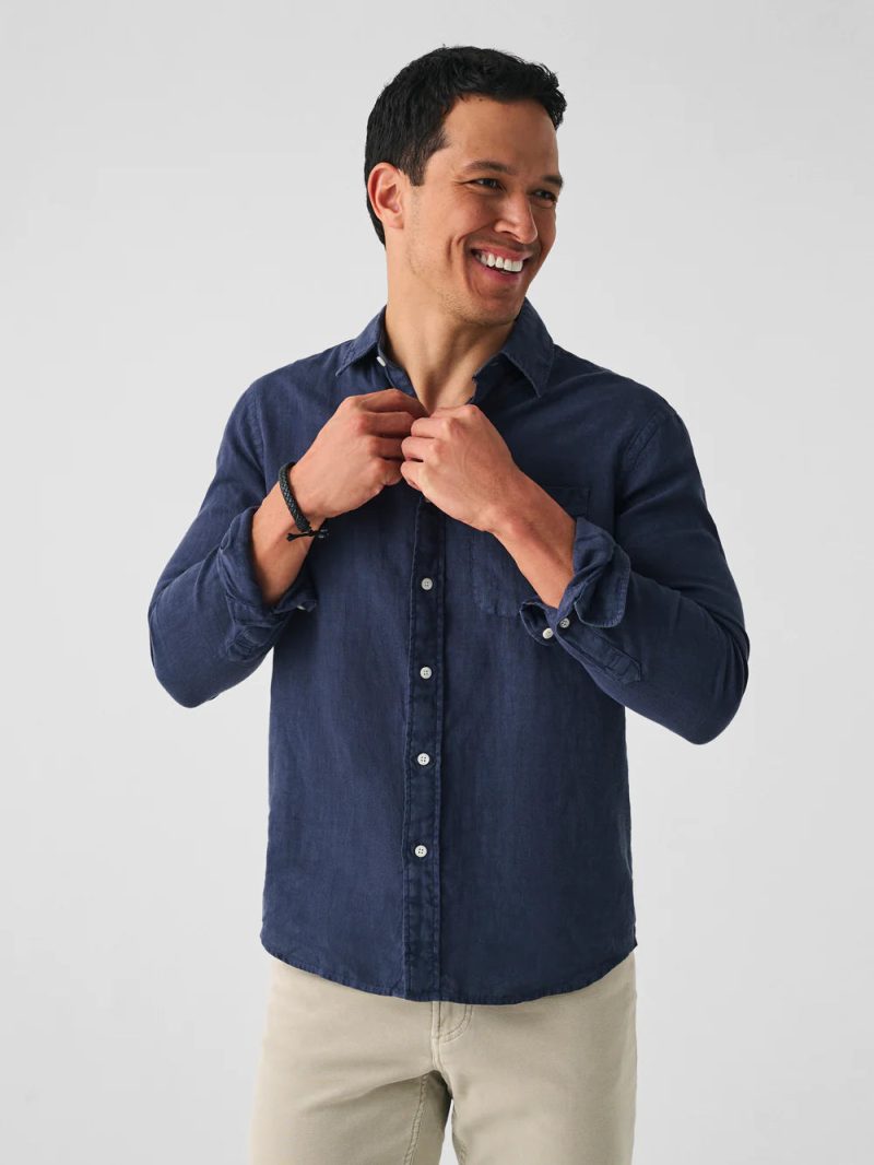 SU23 faherty mens MWU2332 RNY linen laguna shirt storm navy crop 1 1000x 02521c48 fbfc 4ff7 8205 80c568a1f765